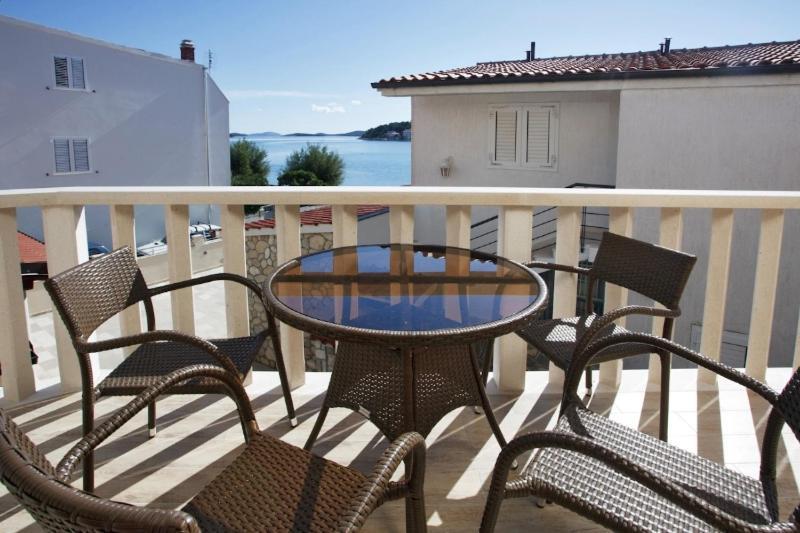 Apartments Tisno - Villa Mare Dış mekan fotoğraf