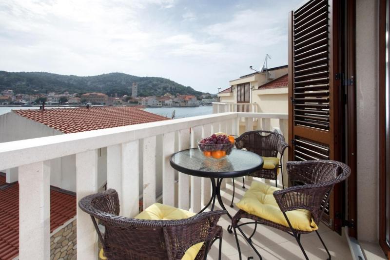 Apartments Tisno - Villa Mare Dış mekan fotoğraf